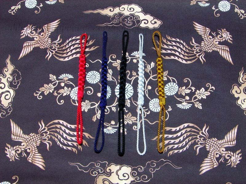 武蔵野彫り　木札　正絹手編み江戸組紐